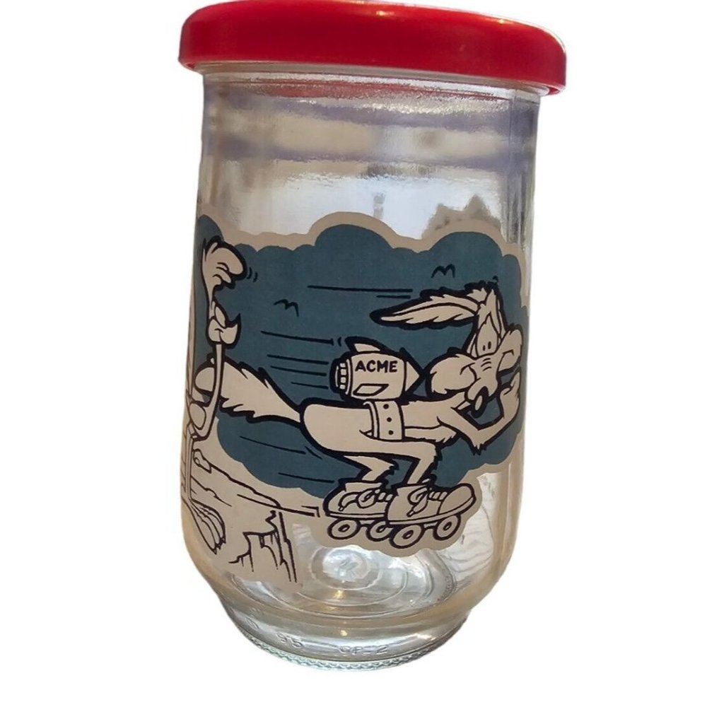Welchs Glass Jar Looney Tunes 8 Collector Series 1994 Road Runner Coyote LID Vtg